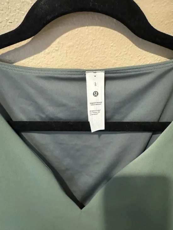 lululemon athletica Long Sleeve V-Neck Crop Top - Sage - Picture 2 of 3